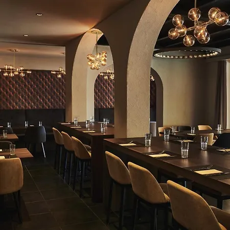 Vista Lakefront Boutique 3*