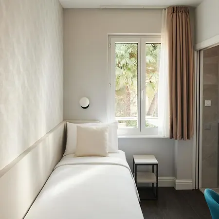 Otel Vista Lakefront Boutique 3*