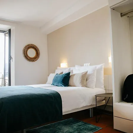 Vista Lakefront Boutique 3*