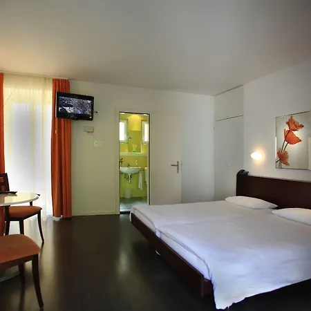Hotel Vista Lakefront Boutique