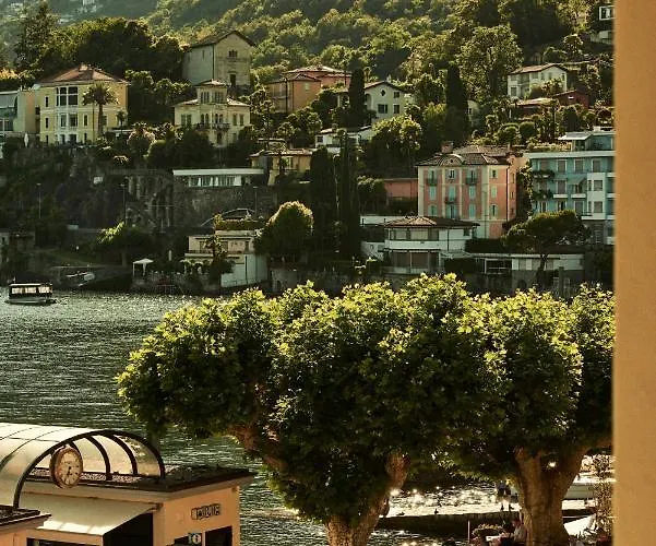 Vista Lakefront Boutique Hotel