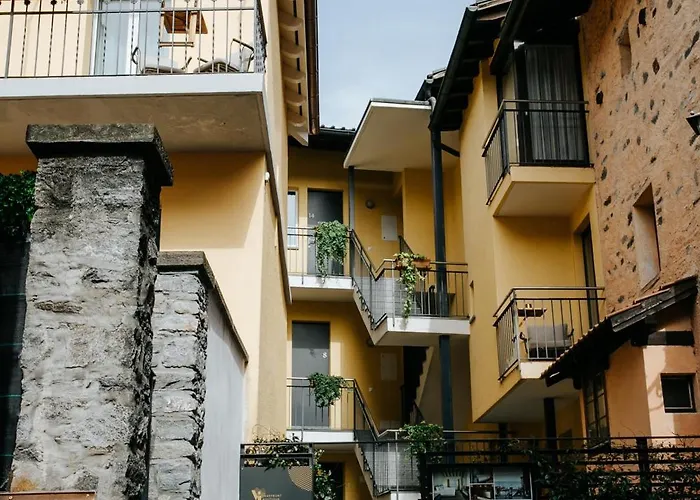 Vista Lakefront Boutique Hotel 3*