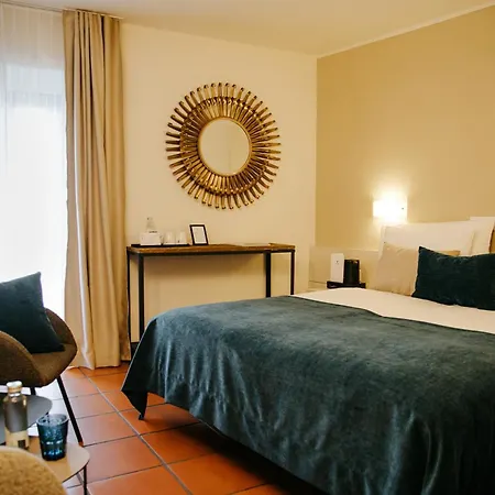 Vista Lakefront Boutique 3* Аскона