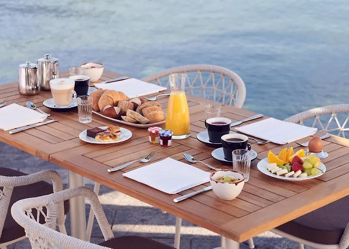 Vista Lakefront Boutique Отель 3*