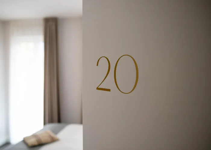 Vista Lakefront Boutique Отель